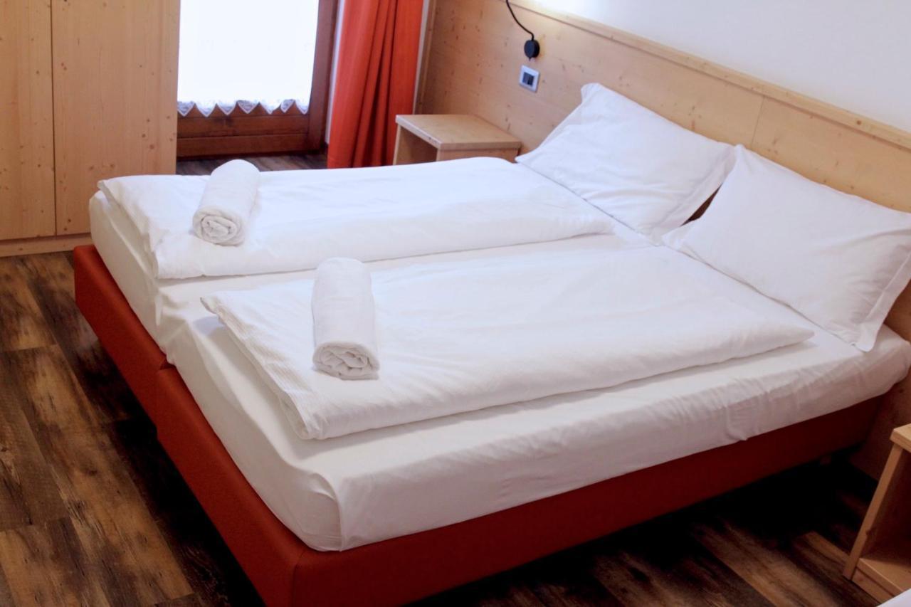 Ski Lodge Pampeago Tesero Kültér fotó
