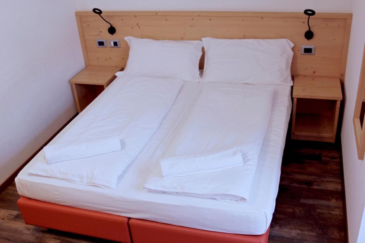 Ski Lodge Pampeago Tesero Kültér fotó