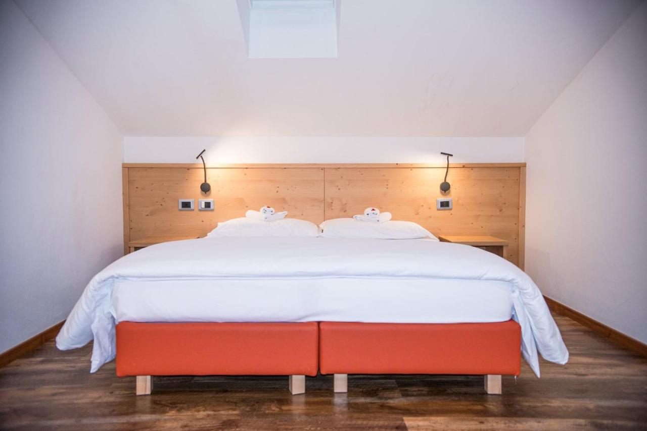 Ski Lodge Pampeago Tesero Kültér fotó