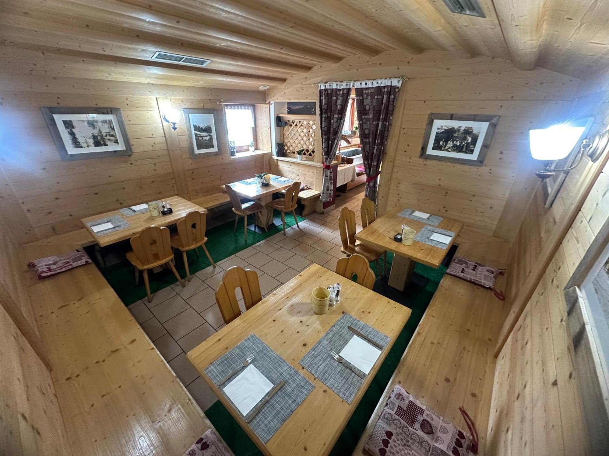 Ski Lodge Pampeago Tesero Kültér fotó