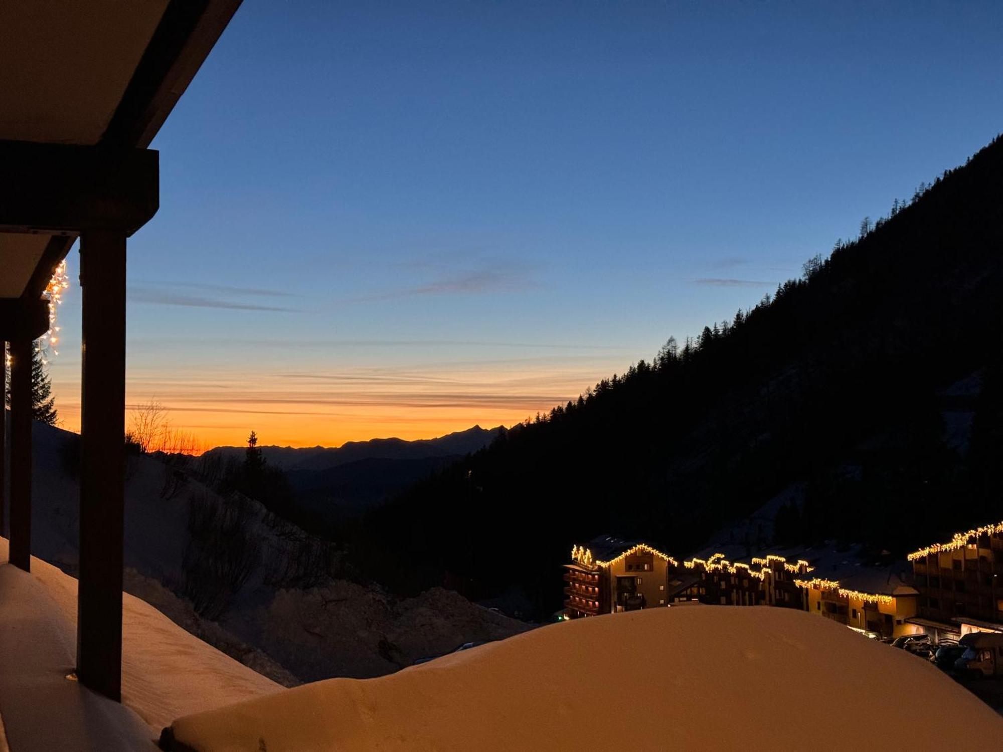 Ski Lodge Pampeago Tesero Kültér fotó