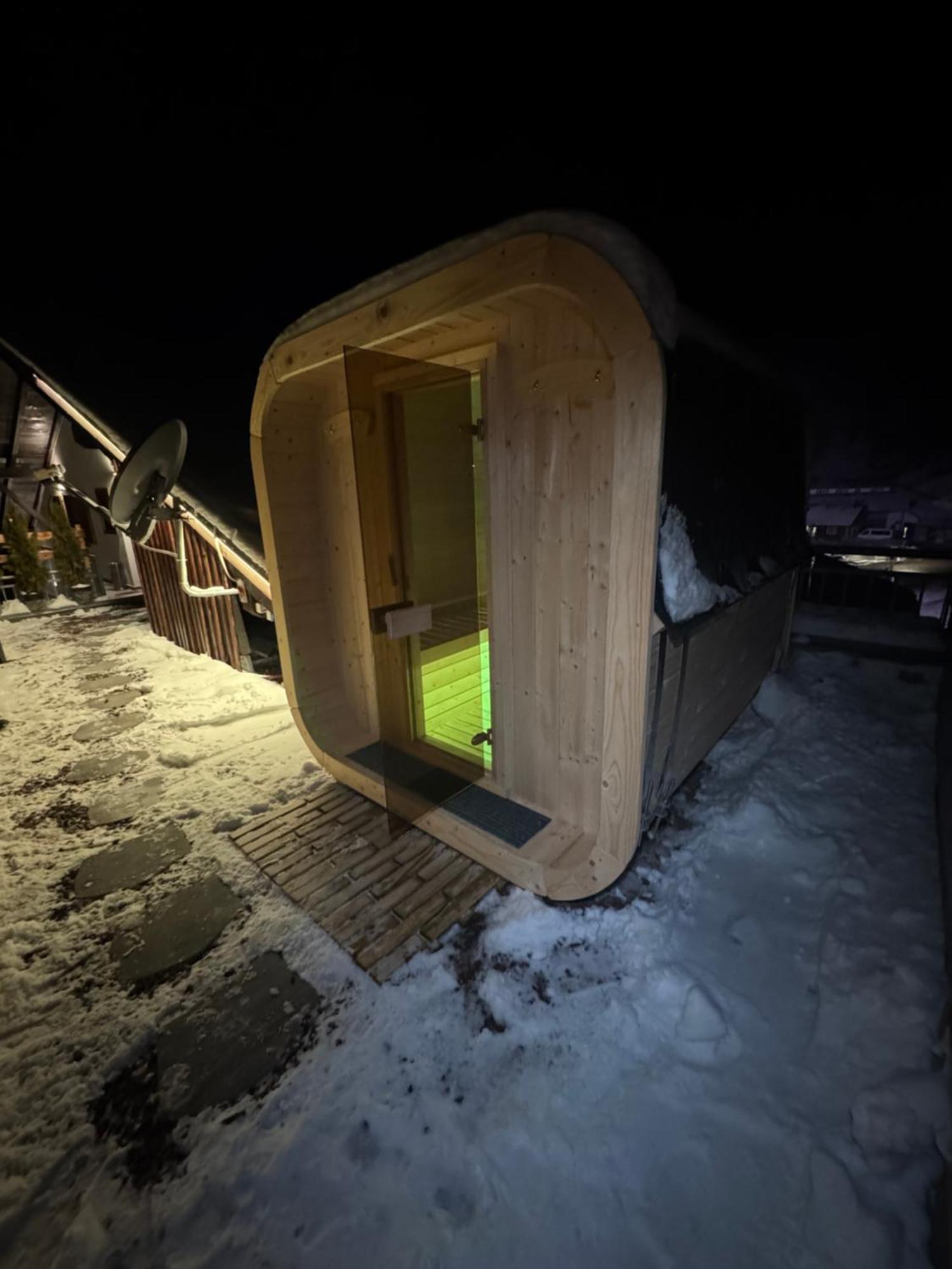 Ski Lodge Pampeago Tesero Kültér fotó